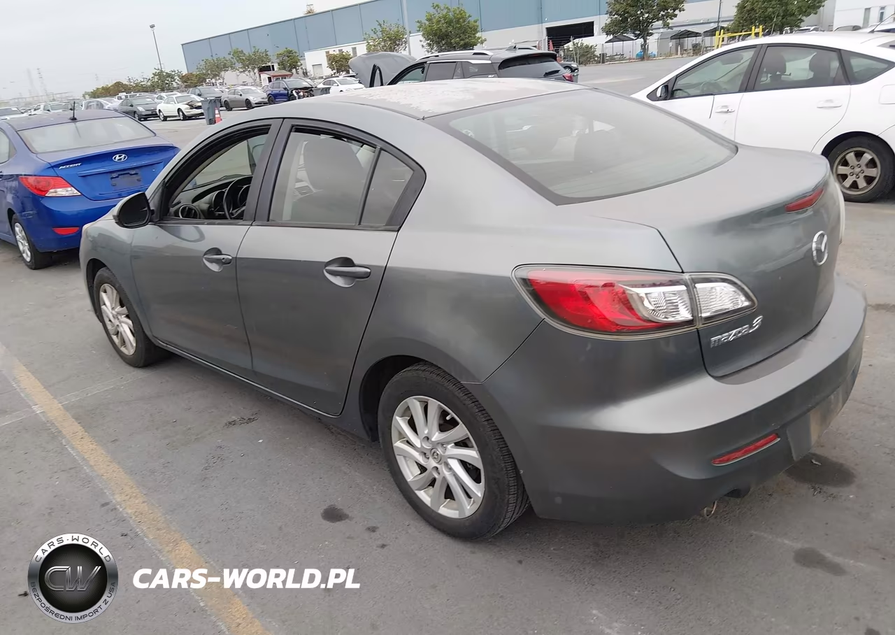 2012 Mazda Mazda3 I Touring VIN:JM1BL1VG6C1505986 - 3