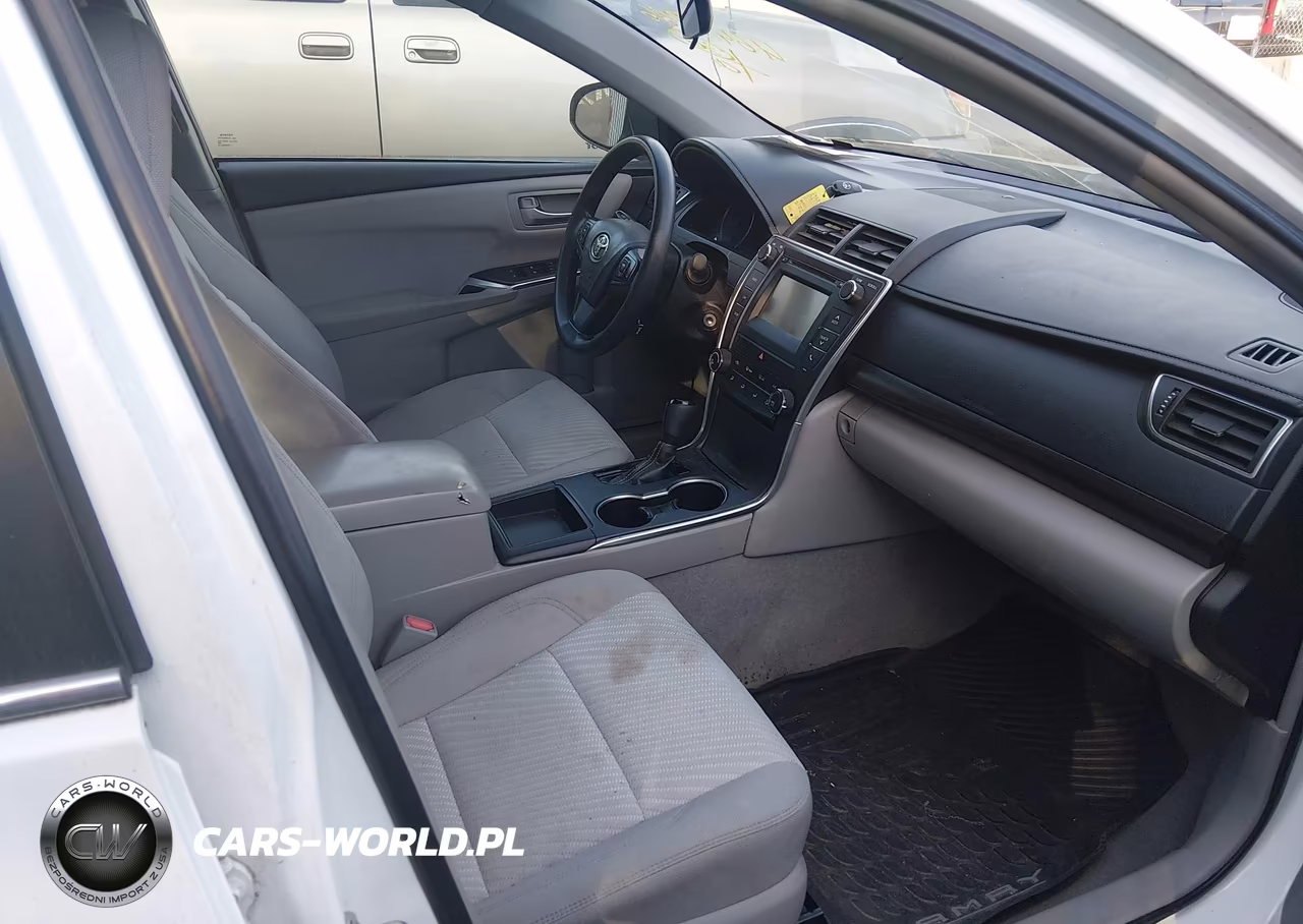 2017 Toyota Camry Le VIN:4T1BF1FK0HU268567 - 5