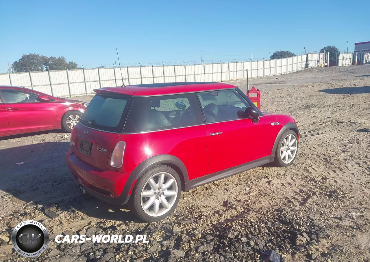 2004 Mini Cooper S VIN:WMWRE33484TD75678 - 4