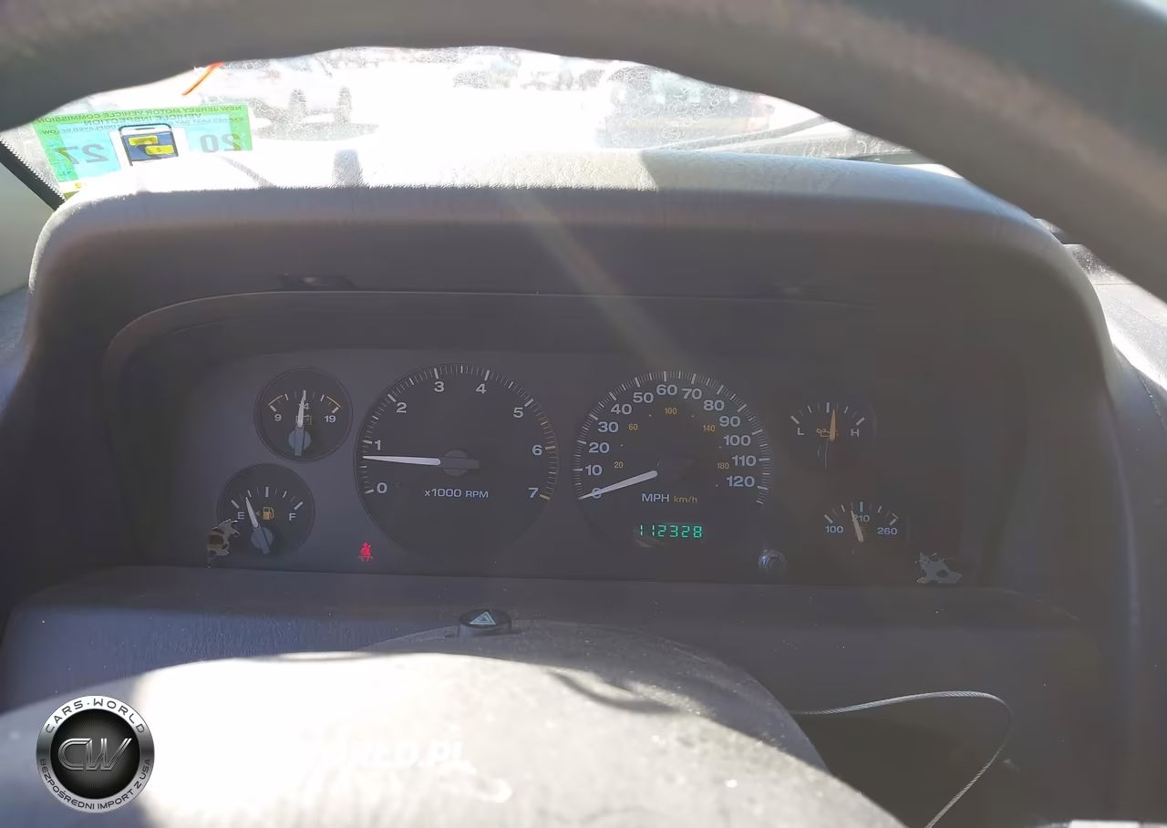 2004 Jeep Grand Cherokee Laredo VIN:1J4GW48S64C262405 - 7