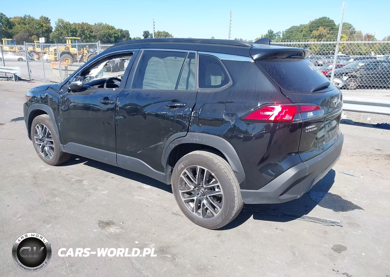 2026 Toyota Corolla Cross Xle VIN:7MUEAAAG1TV185560 - 3