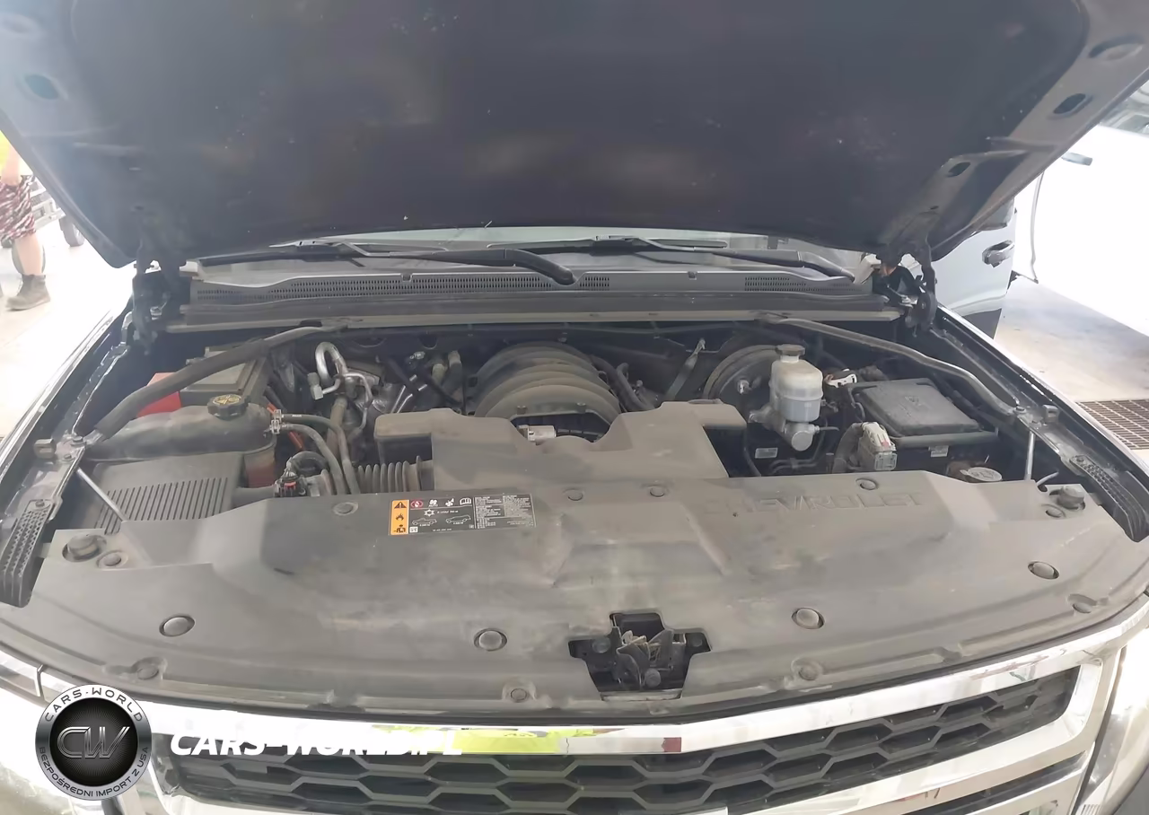 2020 Chevrolet Suburban 4Wd Ls VIN:1GNSKGKC8LR141702 - 10