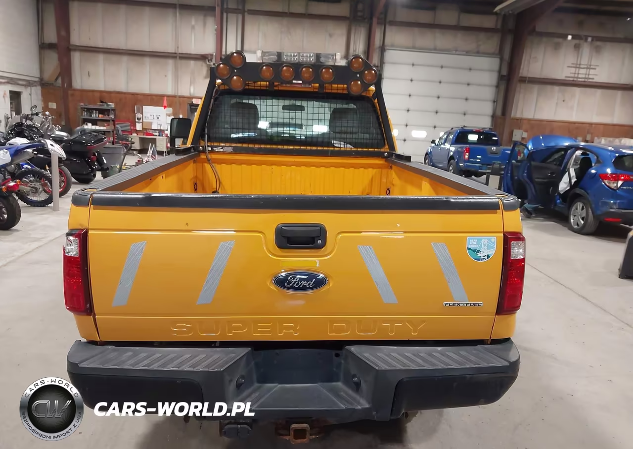 2015 Ford Super Duty F-250 Srw Xl VIN:1FTBF2B61FEA42399 - 16