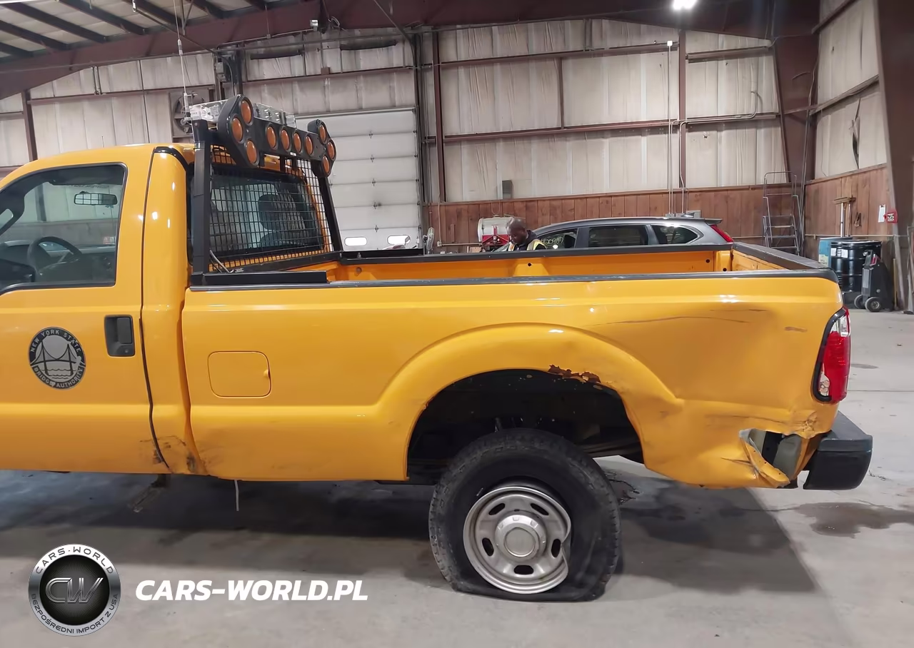 2015 Ford Super Duty F-250 Srw Xl VIN:1FTBF2B61FEA42399 - 17