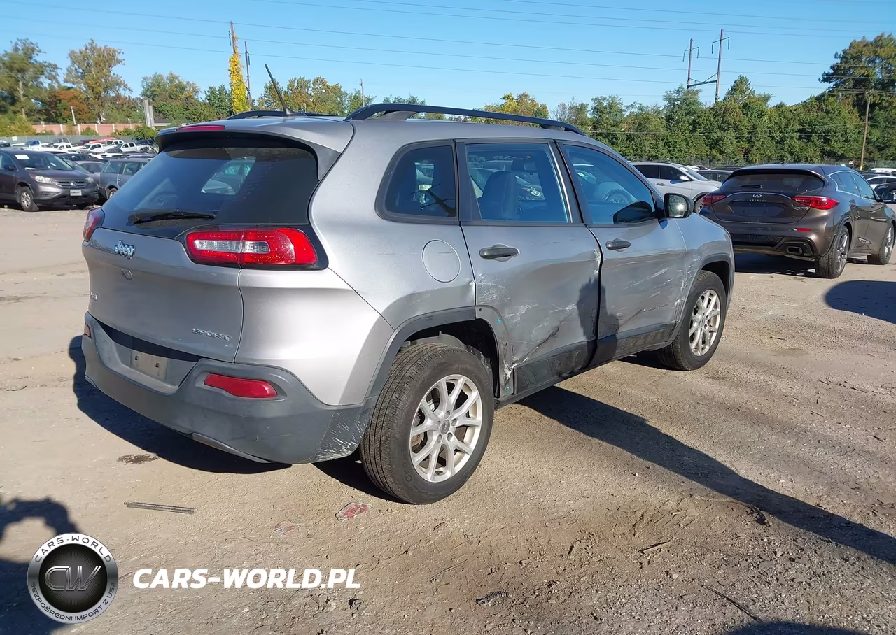2015 Jeep Cherokee Sport VIN:1C4PJMAB0FW588801 - 4