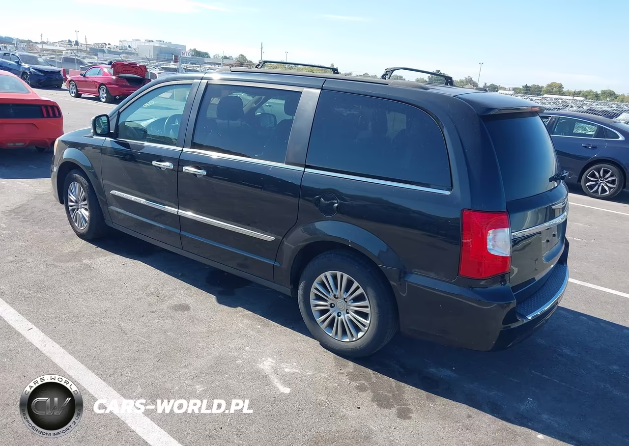 2014 Chrysler Town & Country Touring-L VIN:2C4RC1CG4ER144502 - 3
