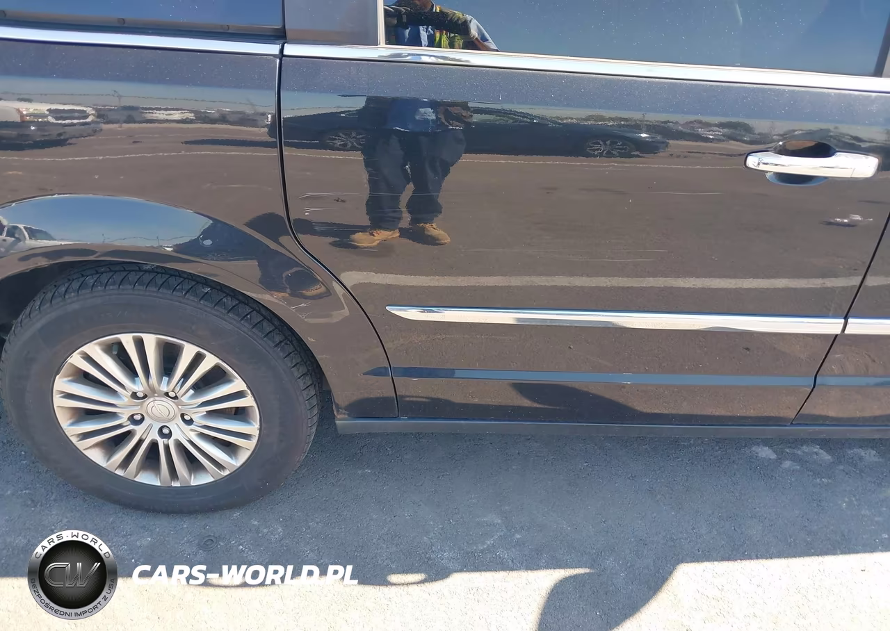 2014 Chrysler Town & Country Touring-L VIN:2C4RC1CG4ER144502 - 6