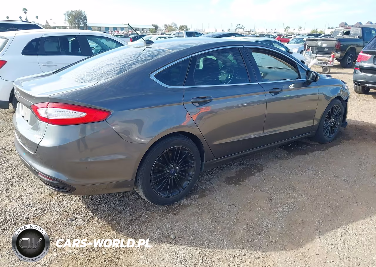 2016 Ford Fusion Se VIN:3FA6P0T94GR348657 - 4