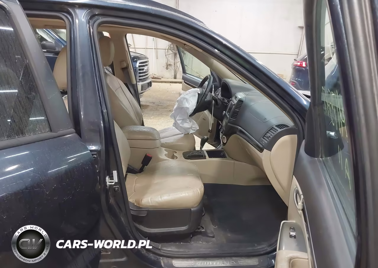 2011 Hyundai Santa Fe Limited V6 VIN:5XYZK4AG6BG072547 - 5