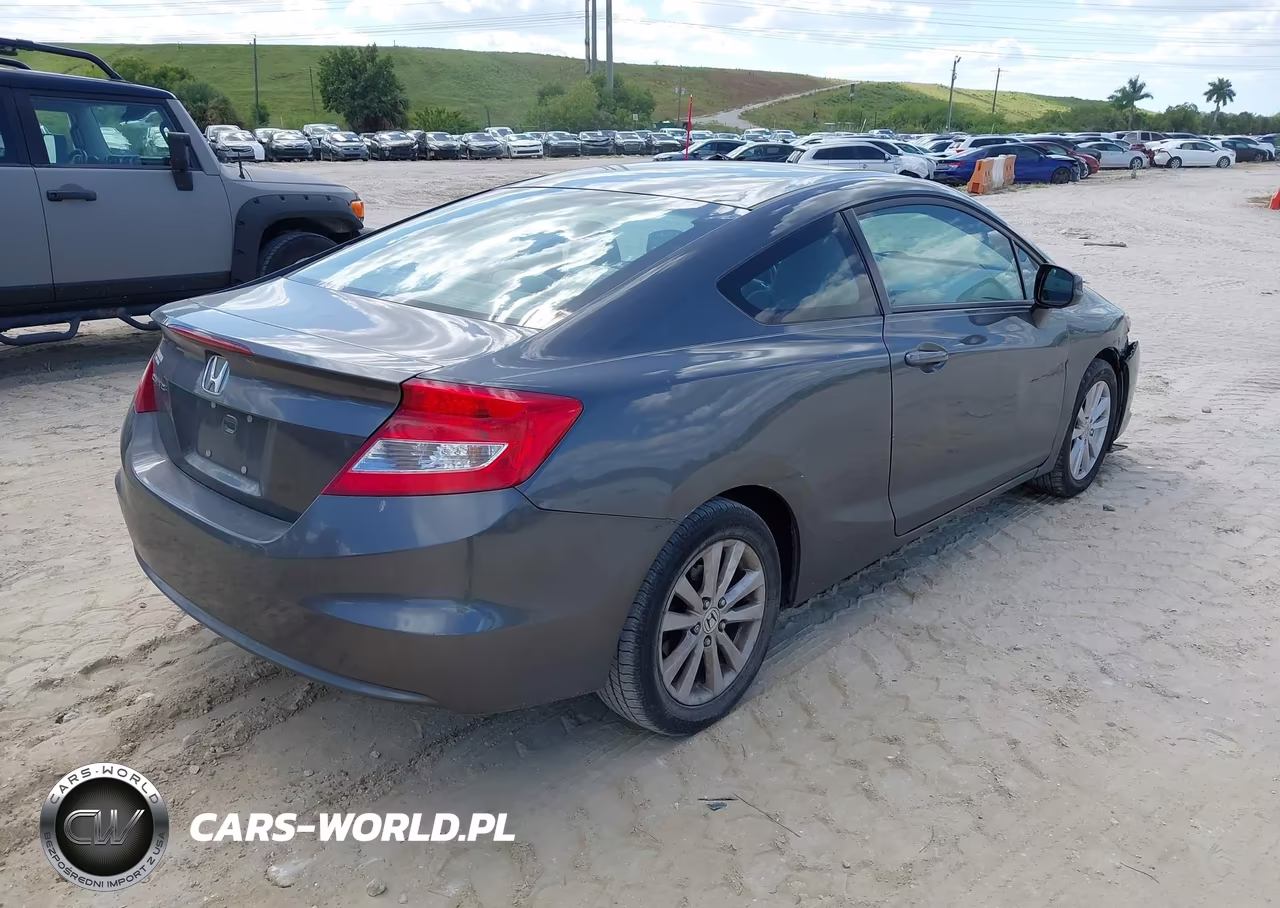 2012 Honda Civic Ex VIN:2HGFG3B82CH513956 - 4