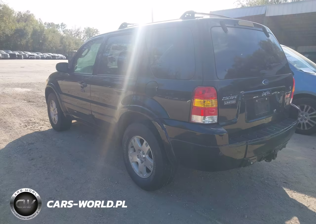 2007 Ford Escape Limited VIN:1FMYU94107KB36914 - 3