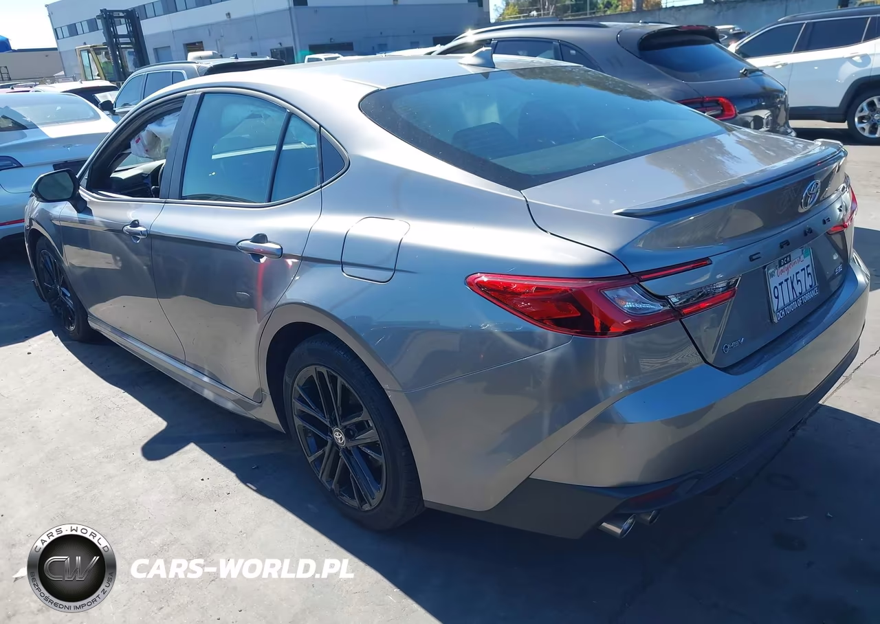 2025 Toyota Camry Se VIN:4T1DAACK2SU608904 - 3