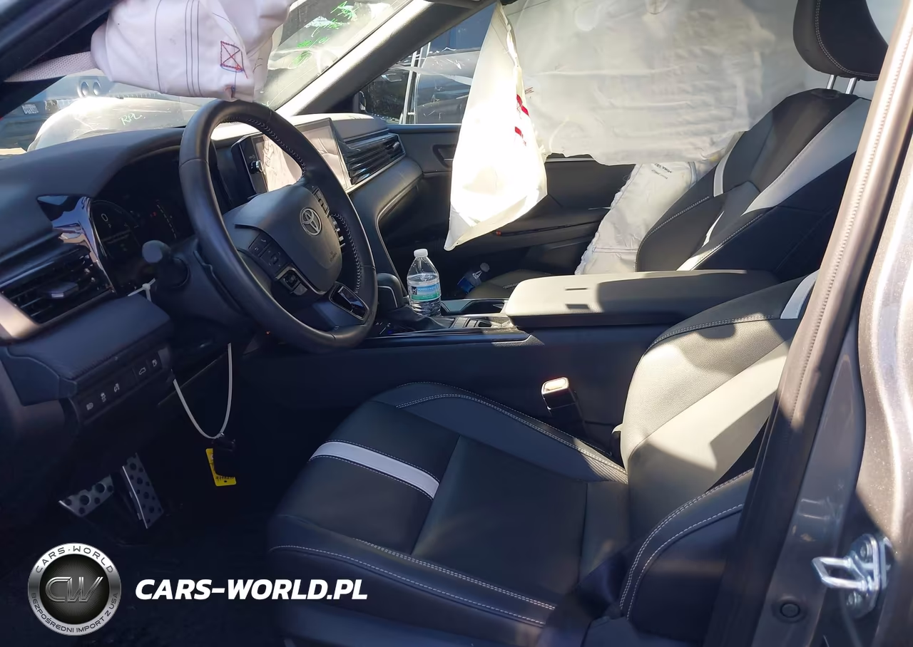 2025 Toyota Camry Se VIN:4T1DAACK2SU608904 - 5