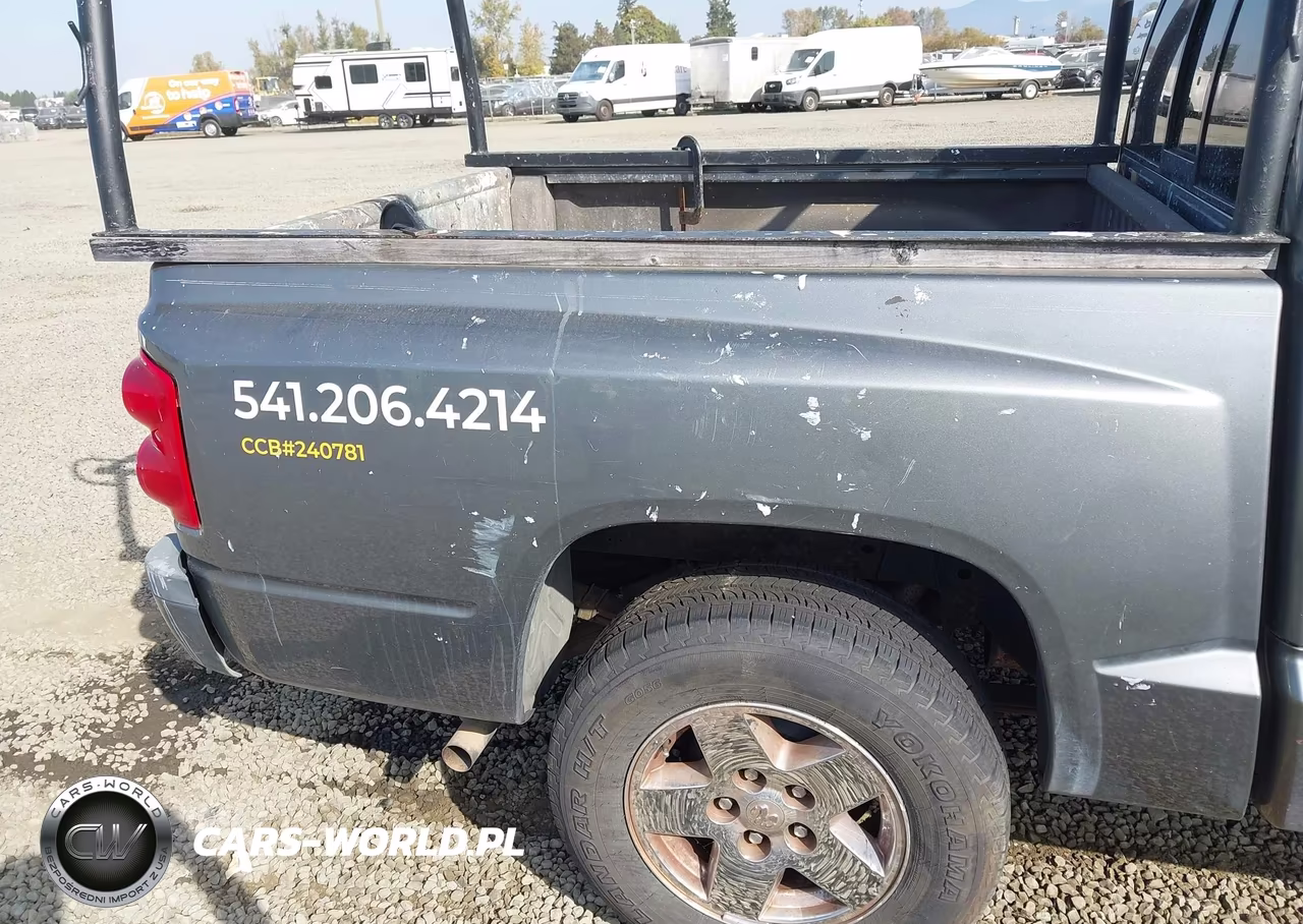 2005 Dodge Dakota Laramie VIN:1D7HE58N95S165113 - 15