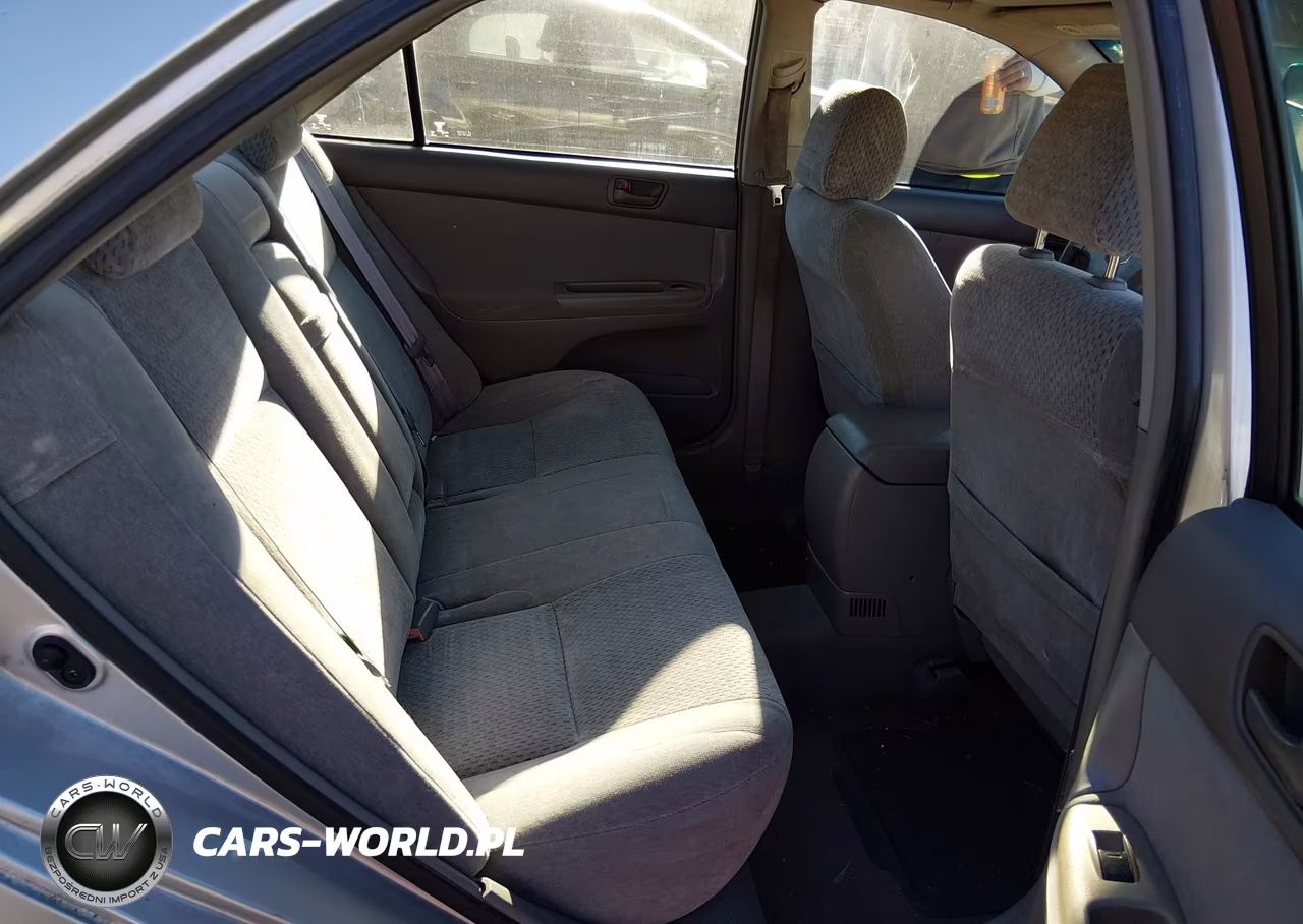 2002 Toyota Camry Le V6 VIN:4T1BF32K62U531069 - 8
