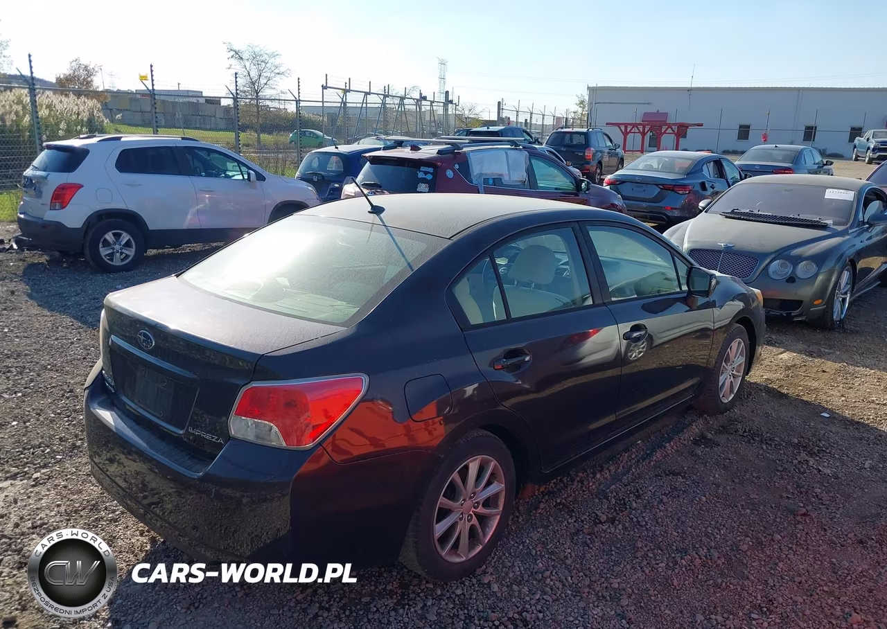 2012 Subaru Impreza Premium VIN:JF1GJAT67CH013602 - 4