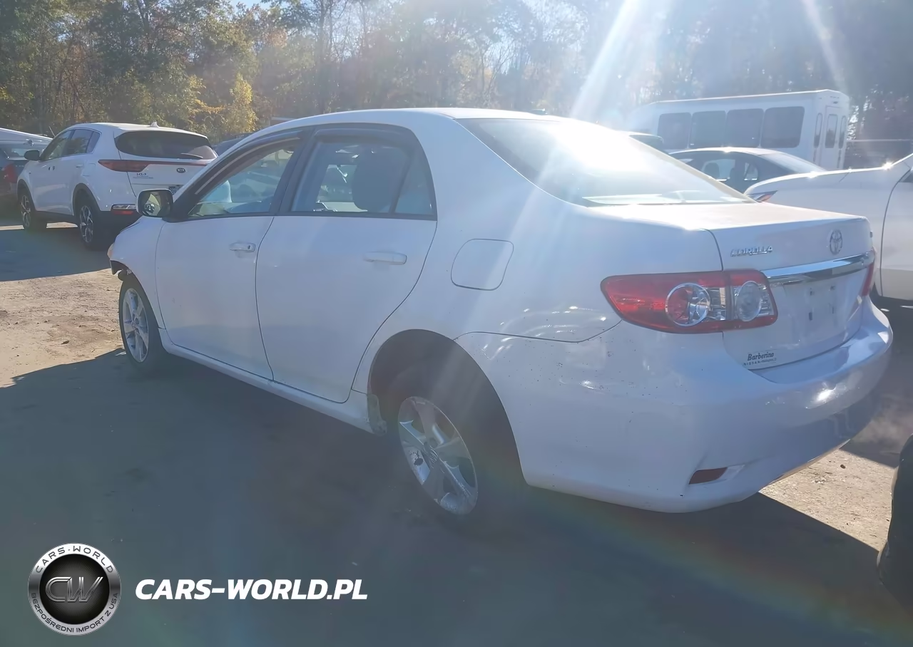 2012 Toyota Corolla Le VIN:2T1BU4EE5CC800618 - 3