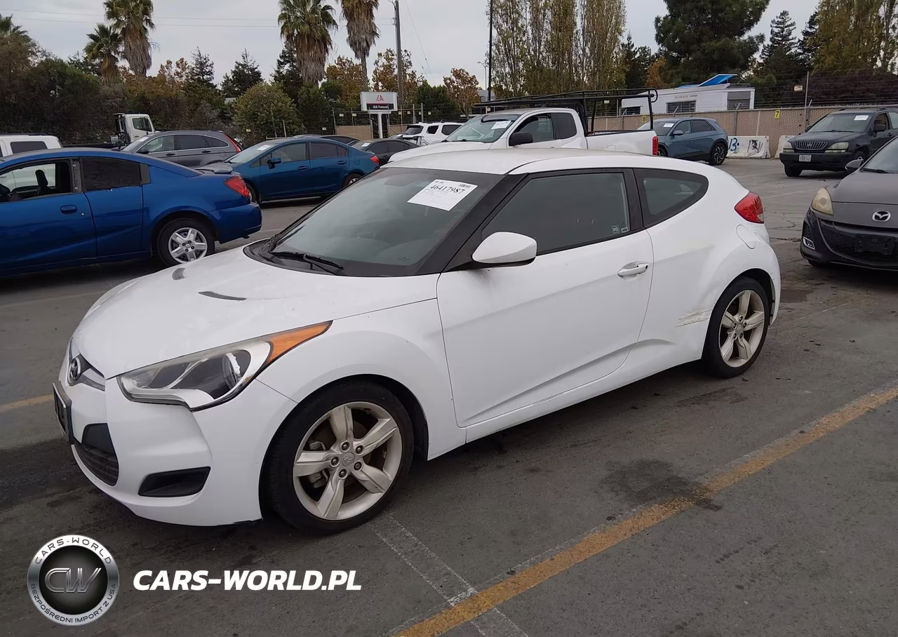 2015 Hyundai Veloster VIN:KMHTC6ADXFU235558 - 2