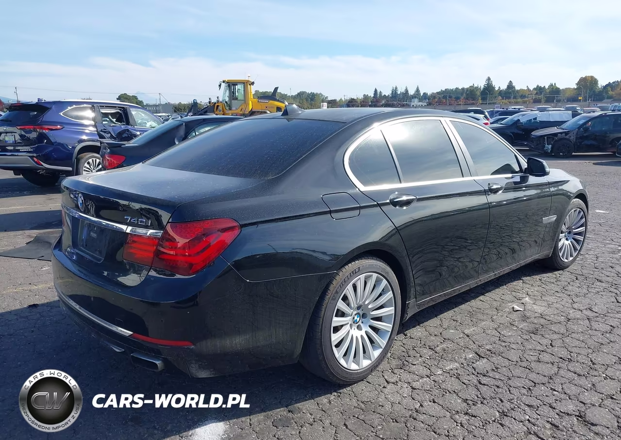 2013 BMW 740I VIN:WBAYA6C59DC995020 - 4