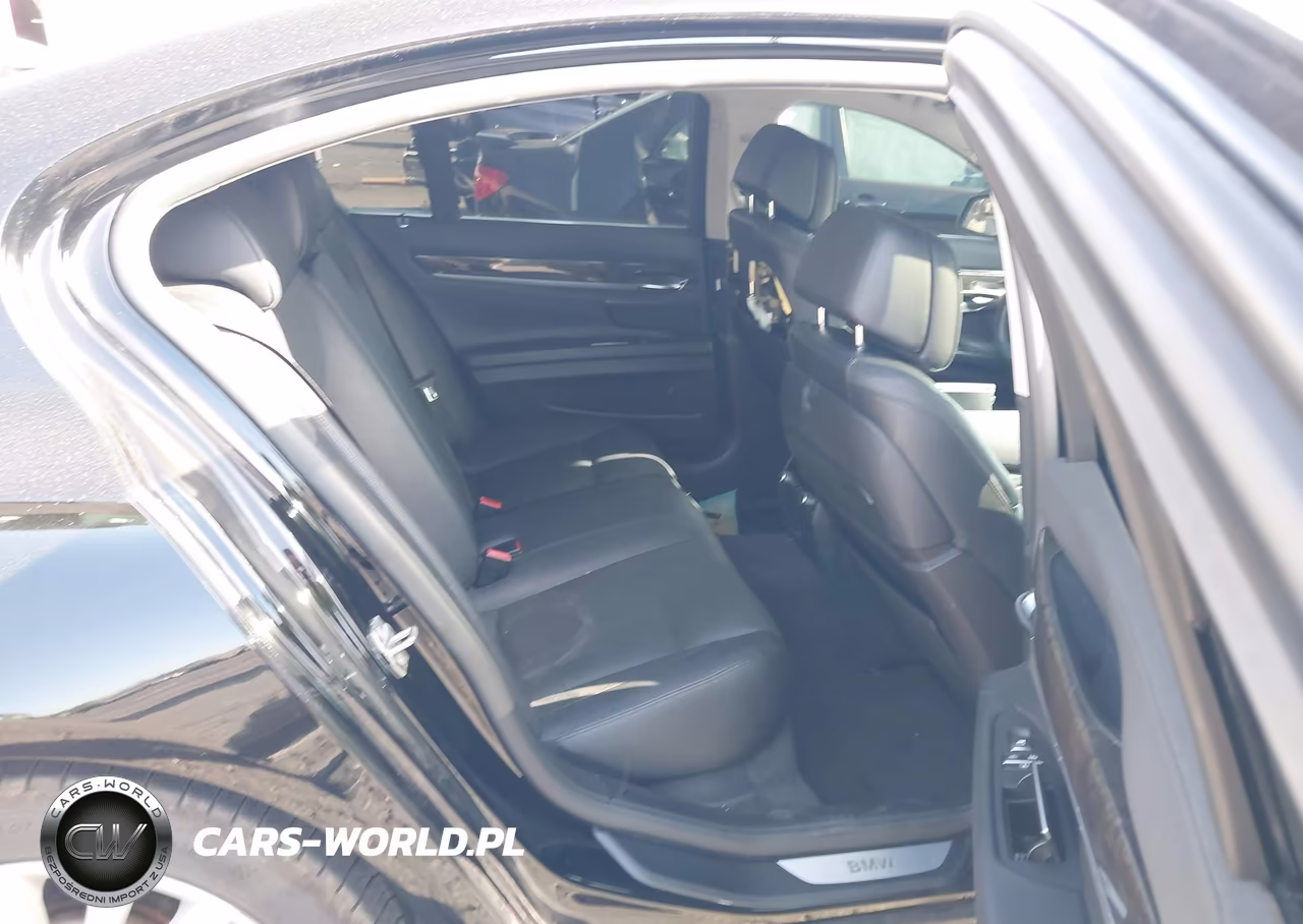 2013 BMW 740I VIN:WBAYA6C59DC995020 - 8