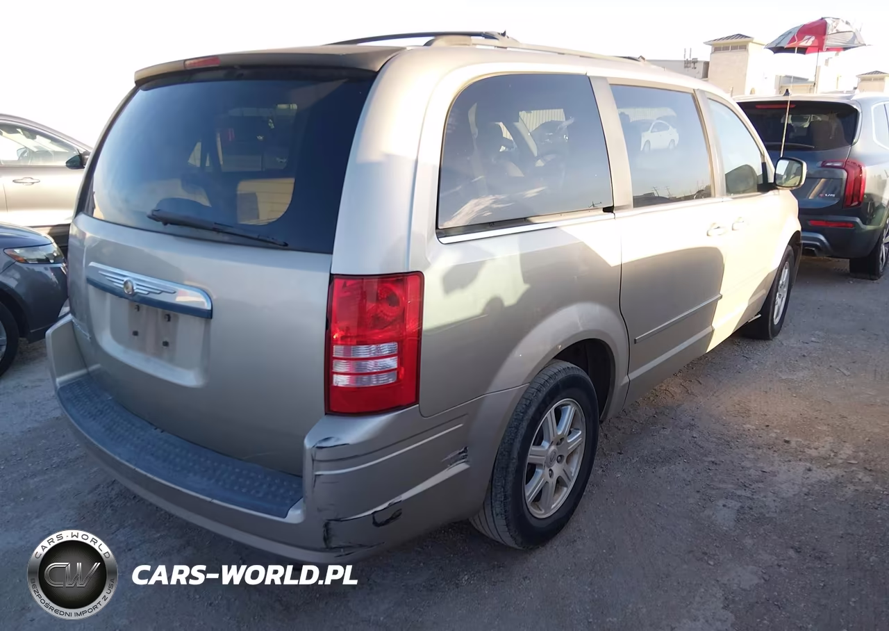 2008 Chrysler Town & Country Touring VIN:2A8HR54P58R609804 - 4