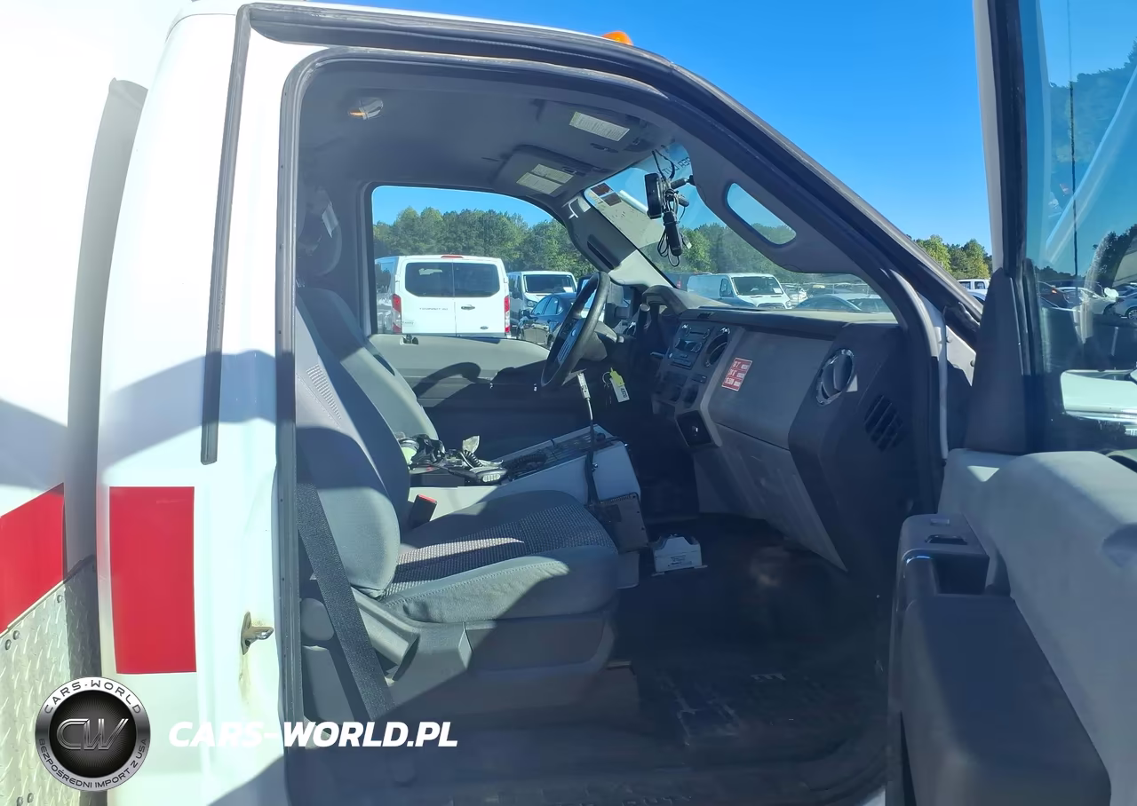 2016 Ford F-450 Chassis Xlt VIN:1FDUF4HTXGEB87424 - 5