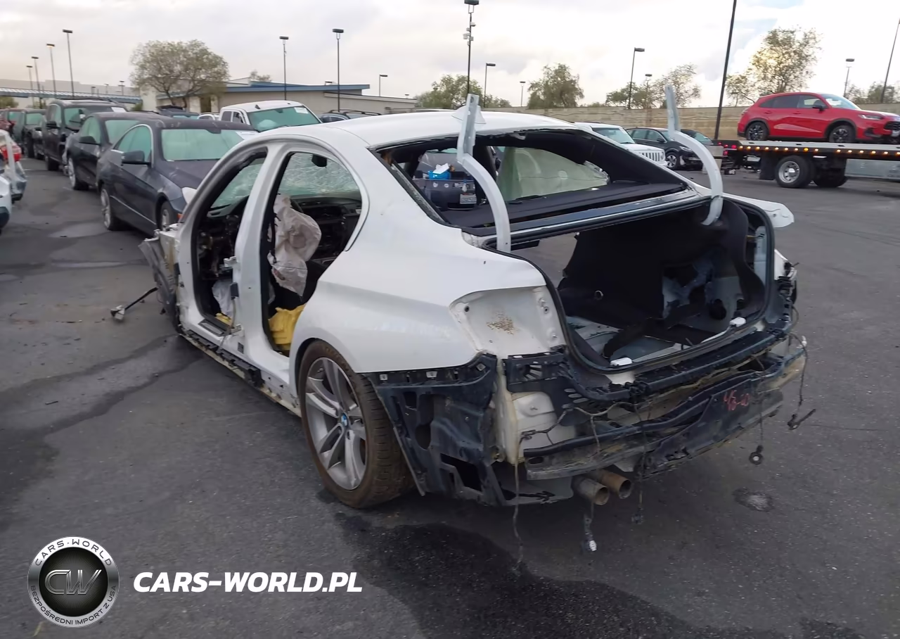 2018 BMW 330I VIN:WBA8B9G50JNU97801 - 3
