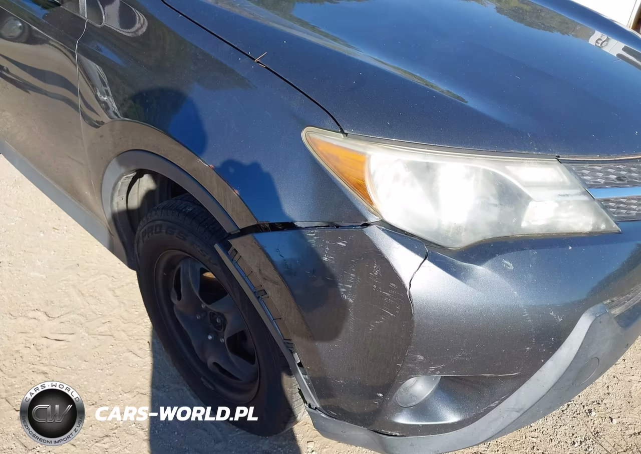 2015 Toyota Rav4 Le VIN:JTMZFREVXFD075255 - 17