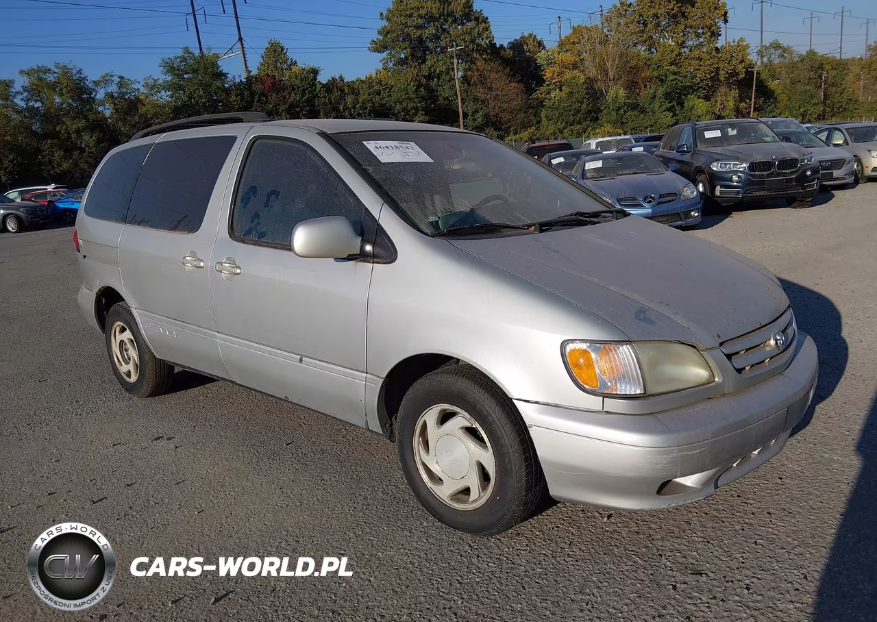 2002 Toyota Sienna Le