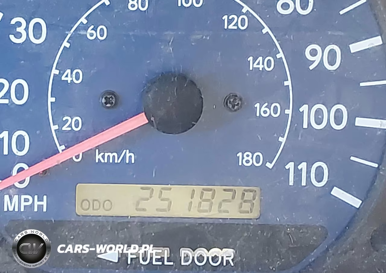 2002 Toyota Sienna Le VIN:4T3ZF13C42U464716 - 17