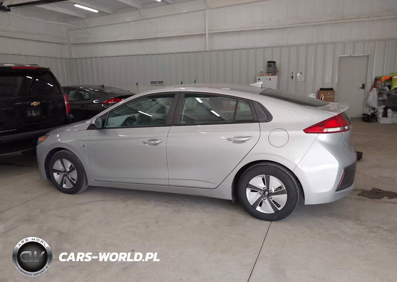 2020 Hyundai Ioniq Hybrid Blue VIN:KMHC65LC4LU221009 - 18