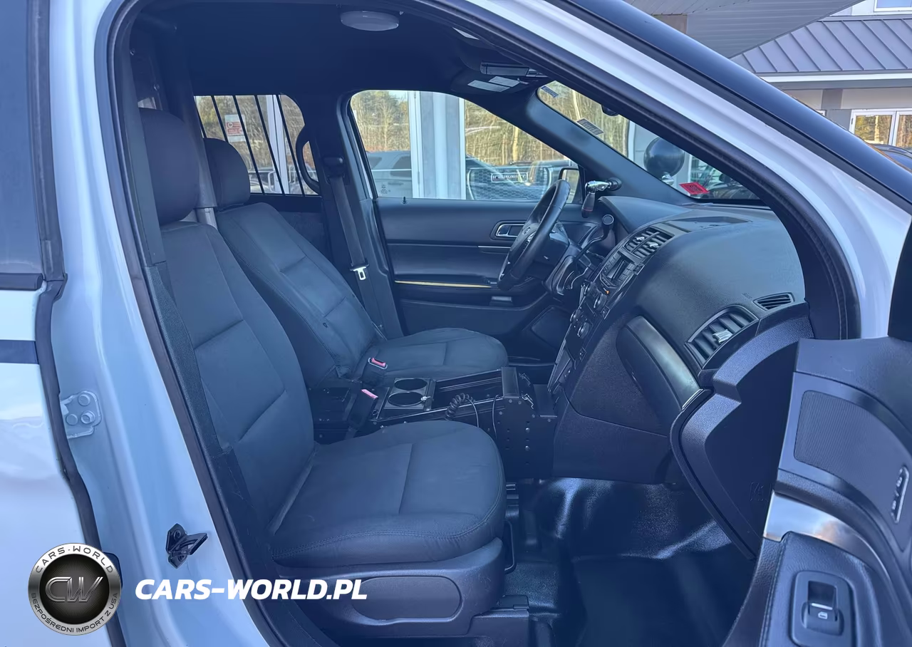 2018 Ford Police Interceptor Utility VIN:1FM5K8AR2JGB69176 - 5