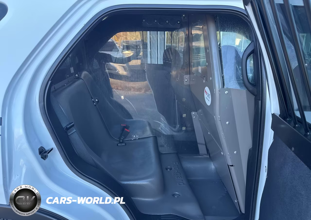 2018 Ford Police Interceptor Utility VIN:1FM5K8AR2JGB69176 - 8