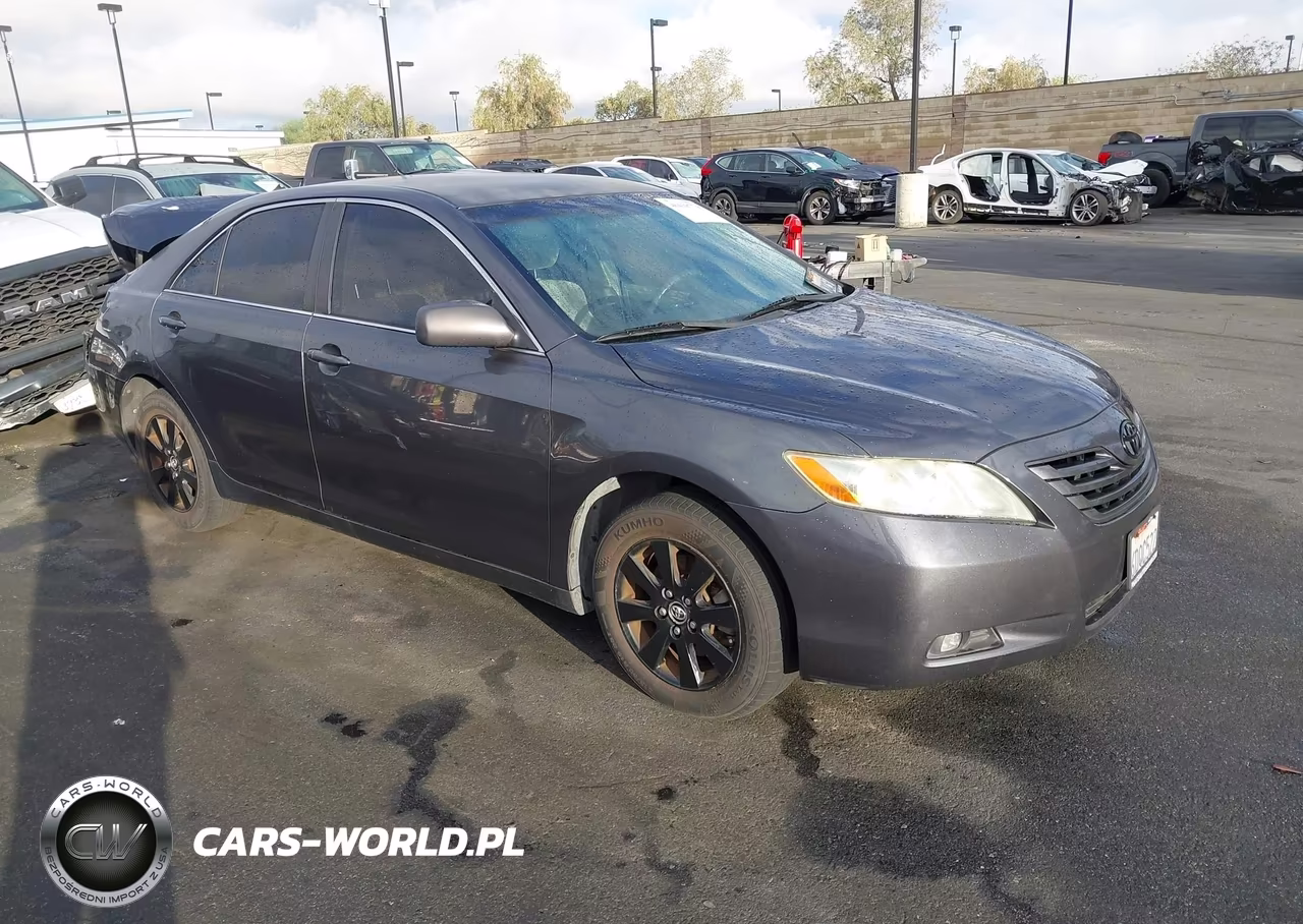 2008 Toyota Camry Le V6 – zdjęcie 1 z 12