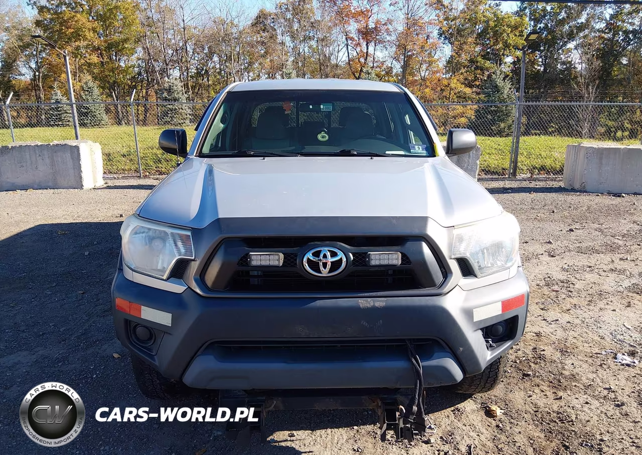 2013 Toyota Tacoma Base V6 VIN:3TMLU4EN7DM131359 - 12