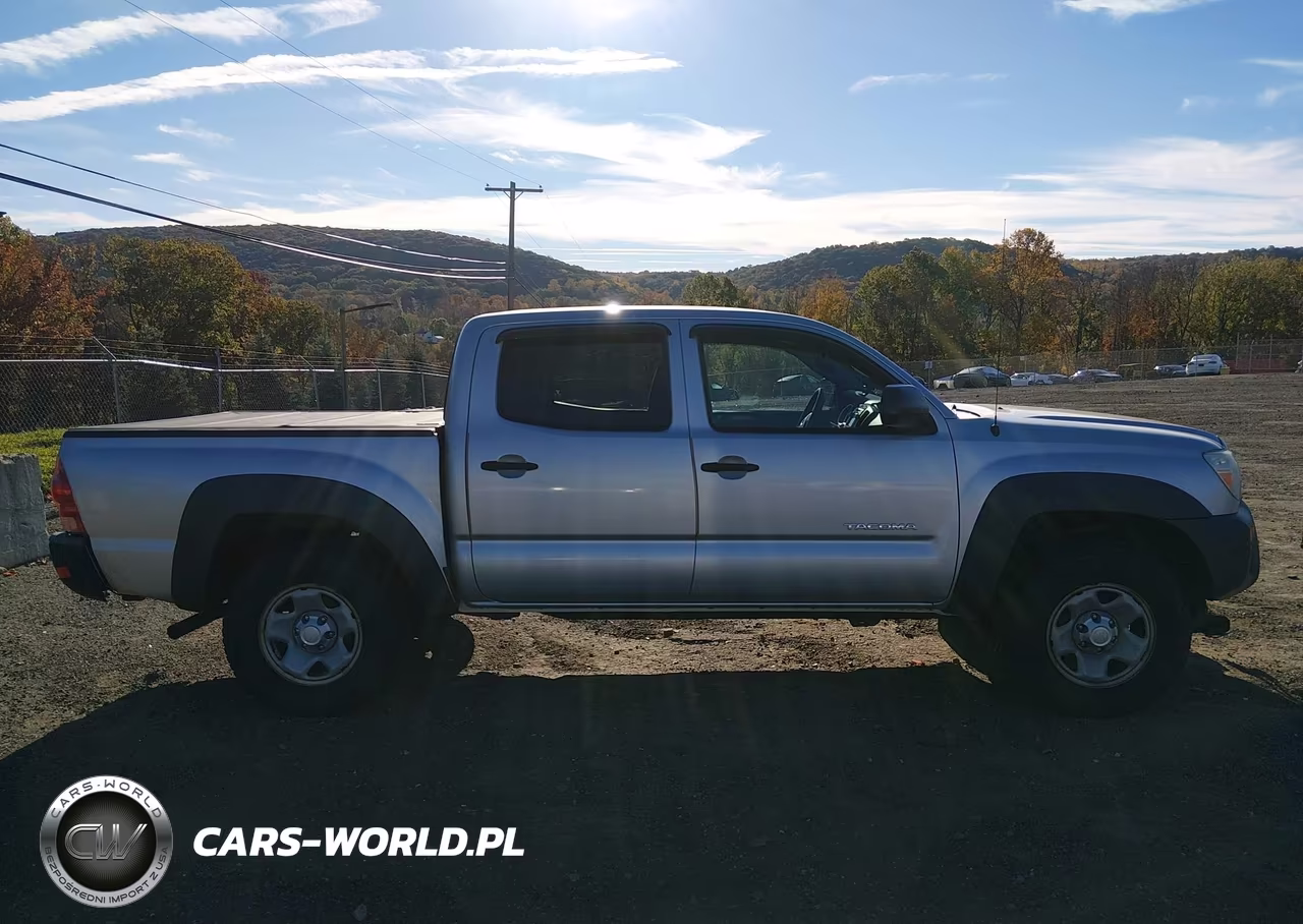 2013 Toyota Tacoma Base V6 VIN:3TMLU4EN7DM131359 - 13