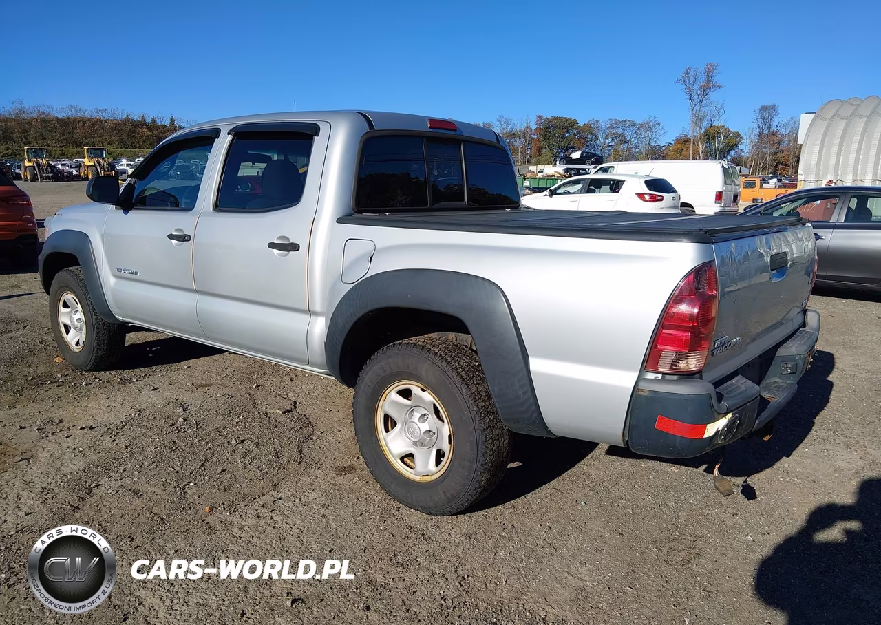 2013 Toyota Tacoma Base V6 VIN:3TMLU4EN7DM131359 - 3