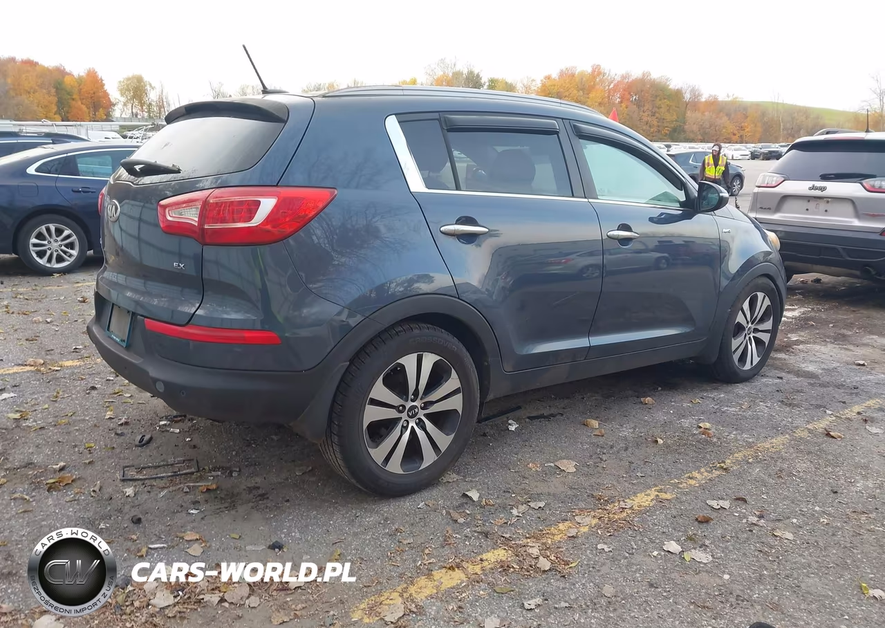 2013 Kia Sportage Ex VIN:KNDPCCA22D7392497 - 4