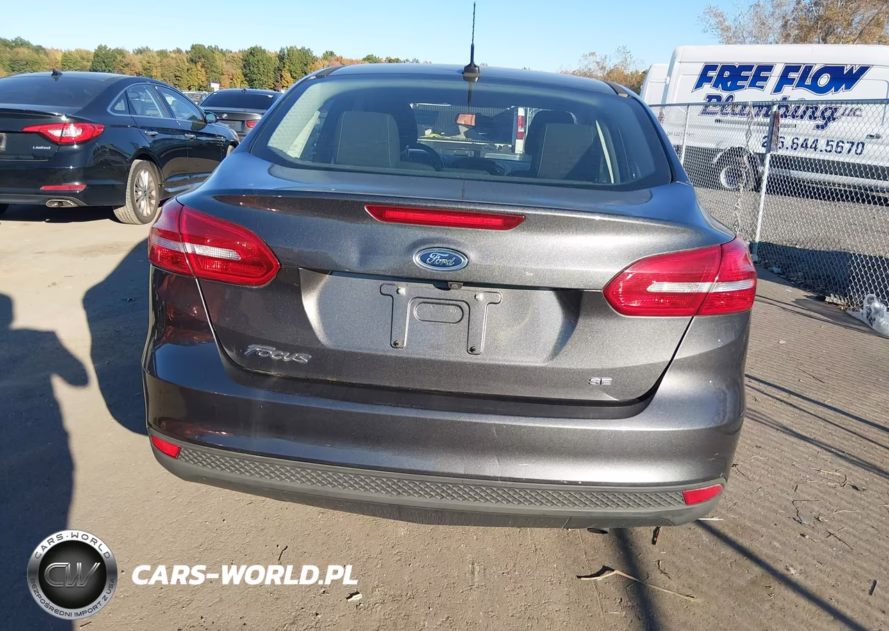 2017 Ford Focus Se VIN:1FADP3F28HL311327 - 16