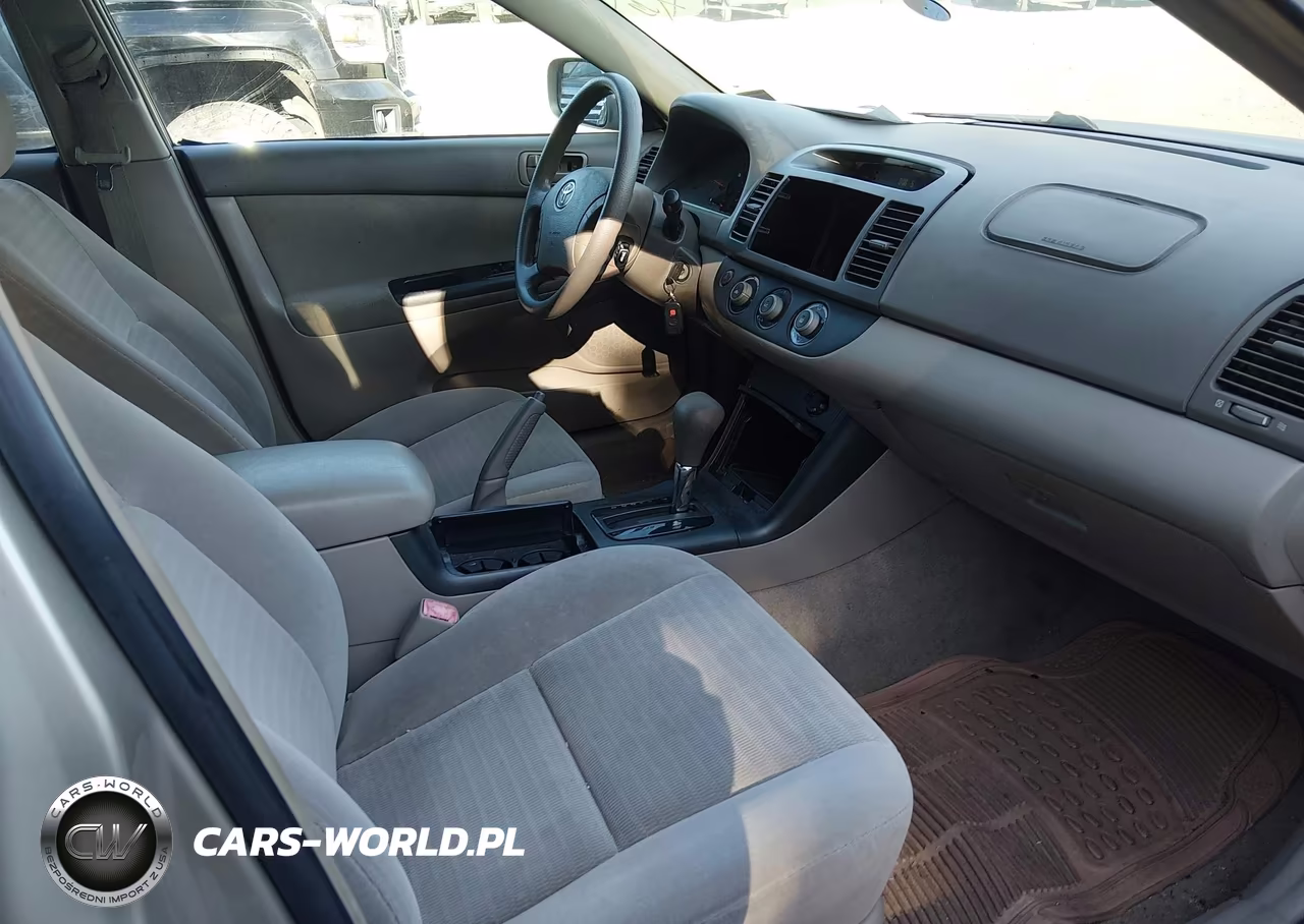 2005 Toyota Camry Le VIN:4T1BE32K05U102341 - 5