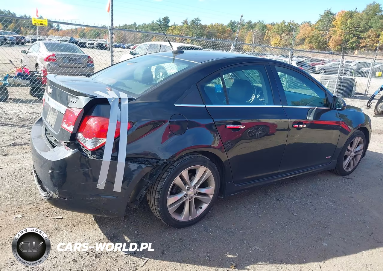 CHEVROLET CRUZE VIN:1G1PH5SC8C7326113 - 4