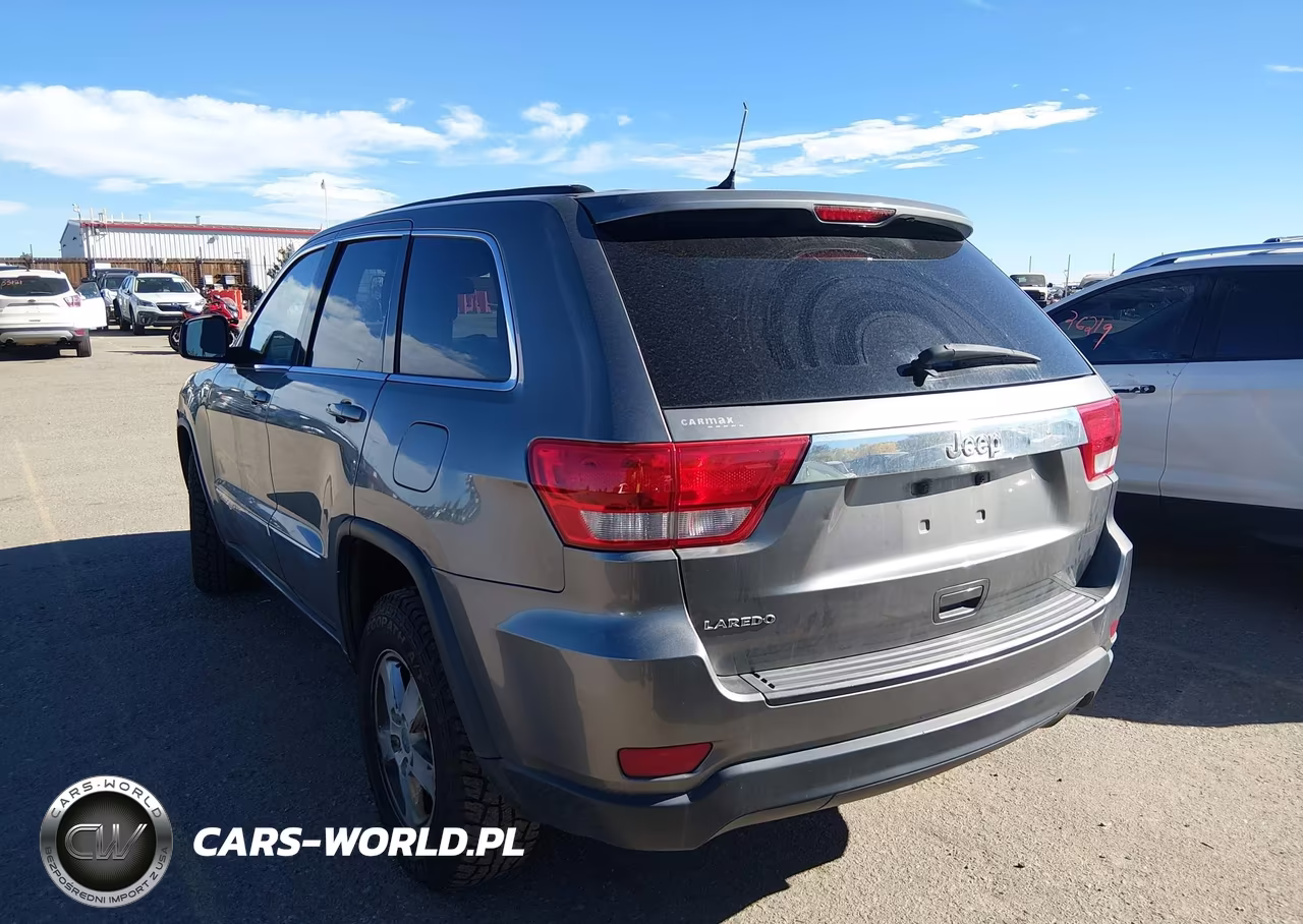 2012 Jeep Grand Cherokee Laredo VIN:1C4RJEAG6CC281947 - 3