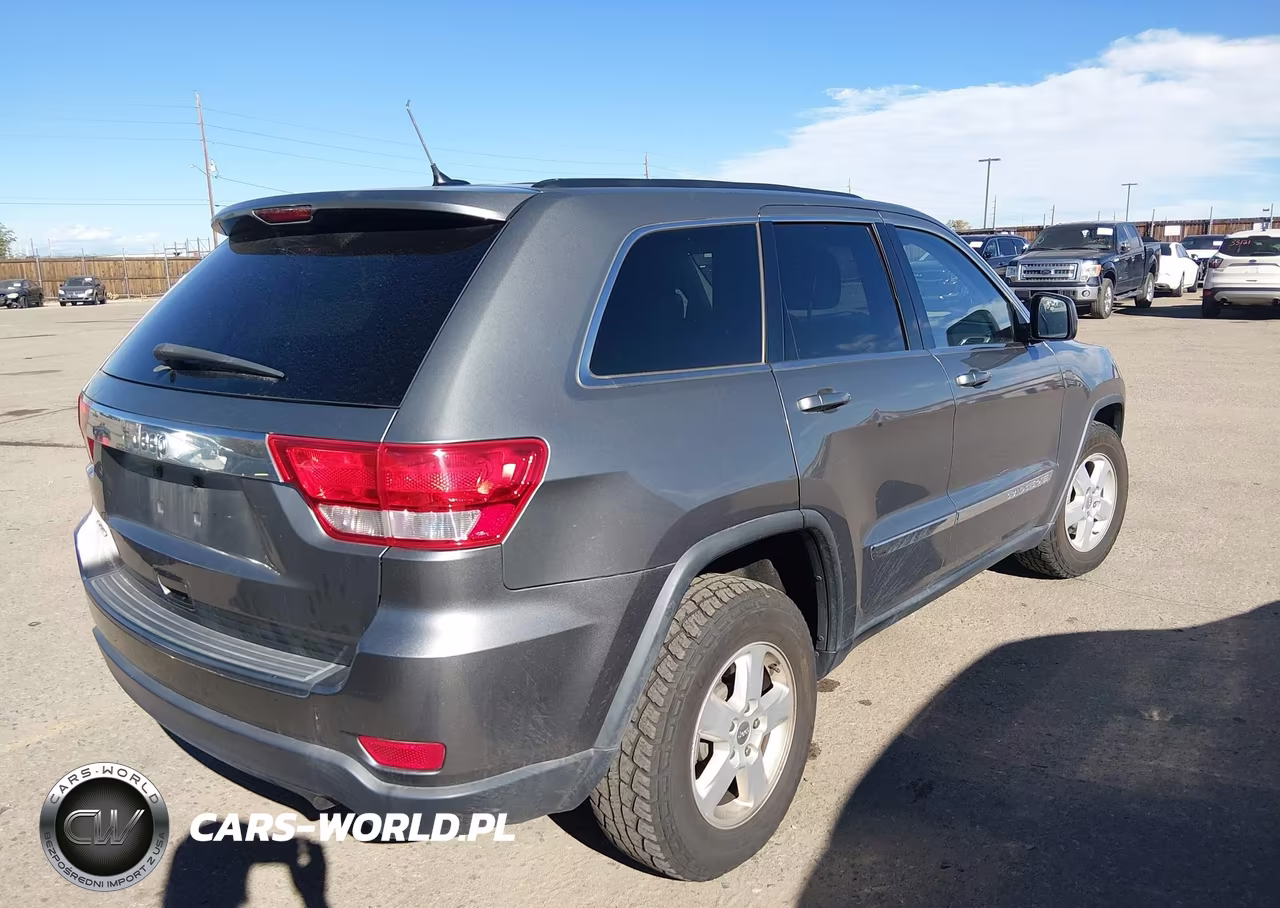 2012 Jeep Grand Cherokee Laredo VIN:1C4RJEAG6CC281947 - 4