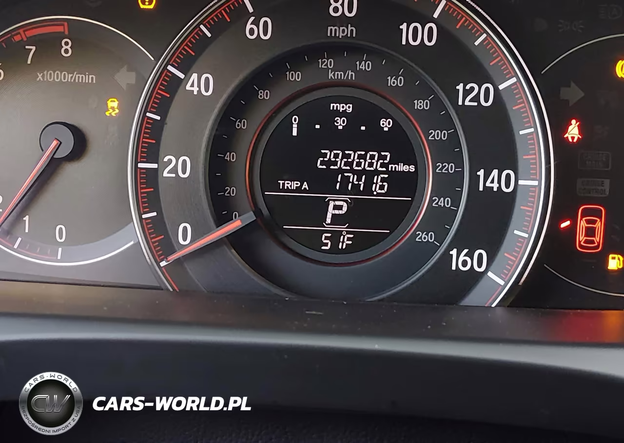 2017 Honda Accord Sport VIN:1HGCR2F58HA238719 - 15