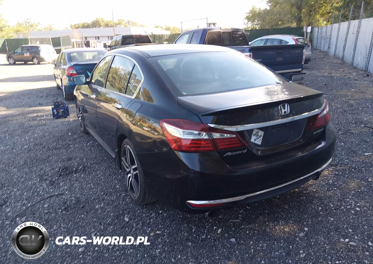 2017 Honda Accord Sport VIN:1HGCR2F58HA238719 - 3