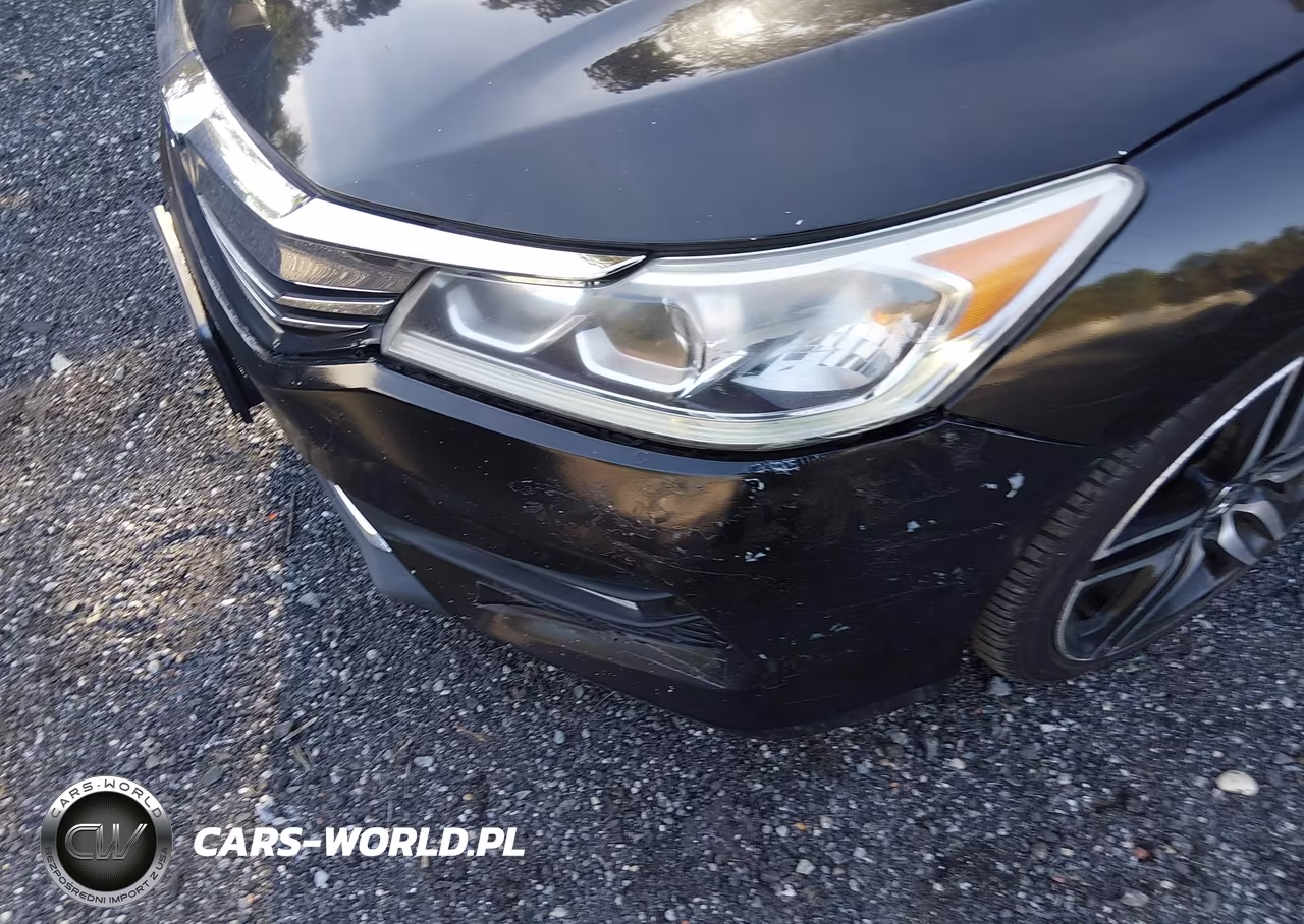 2017 Honda Accord Sport VIN:1HGCR2F58HA238719 - 6