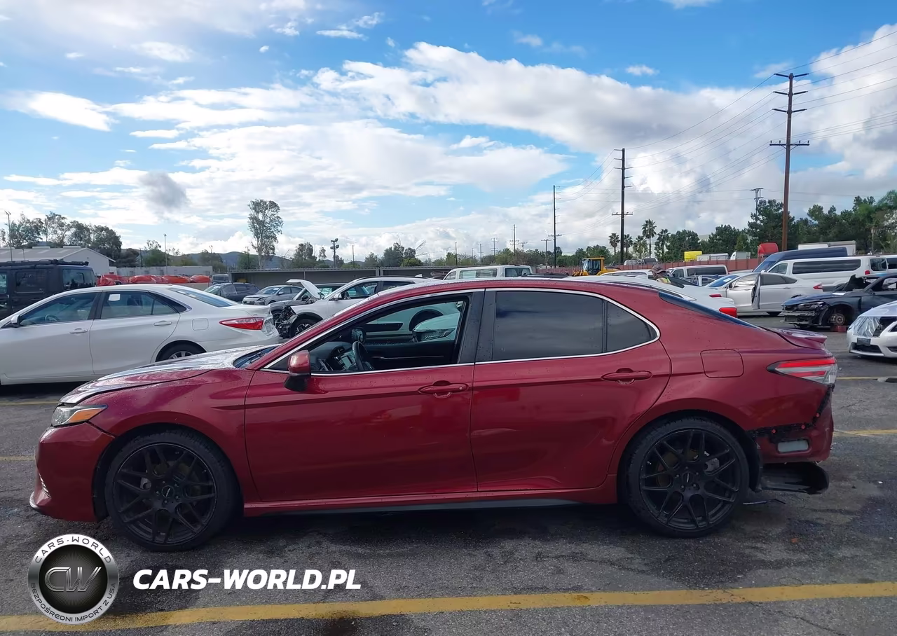 2018 Toyota Camry Se VIN:4T1B11HK6JU600254 - 15