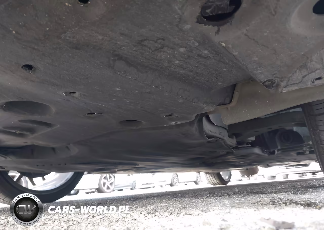 2018 Toyota Camry Se VIN:4T1B11HK6JU600254 - 18