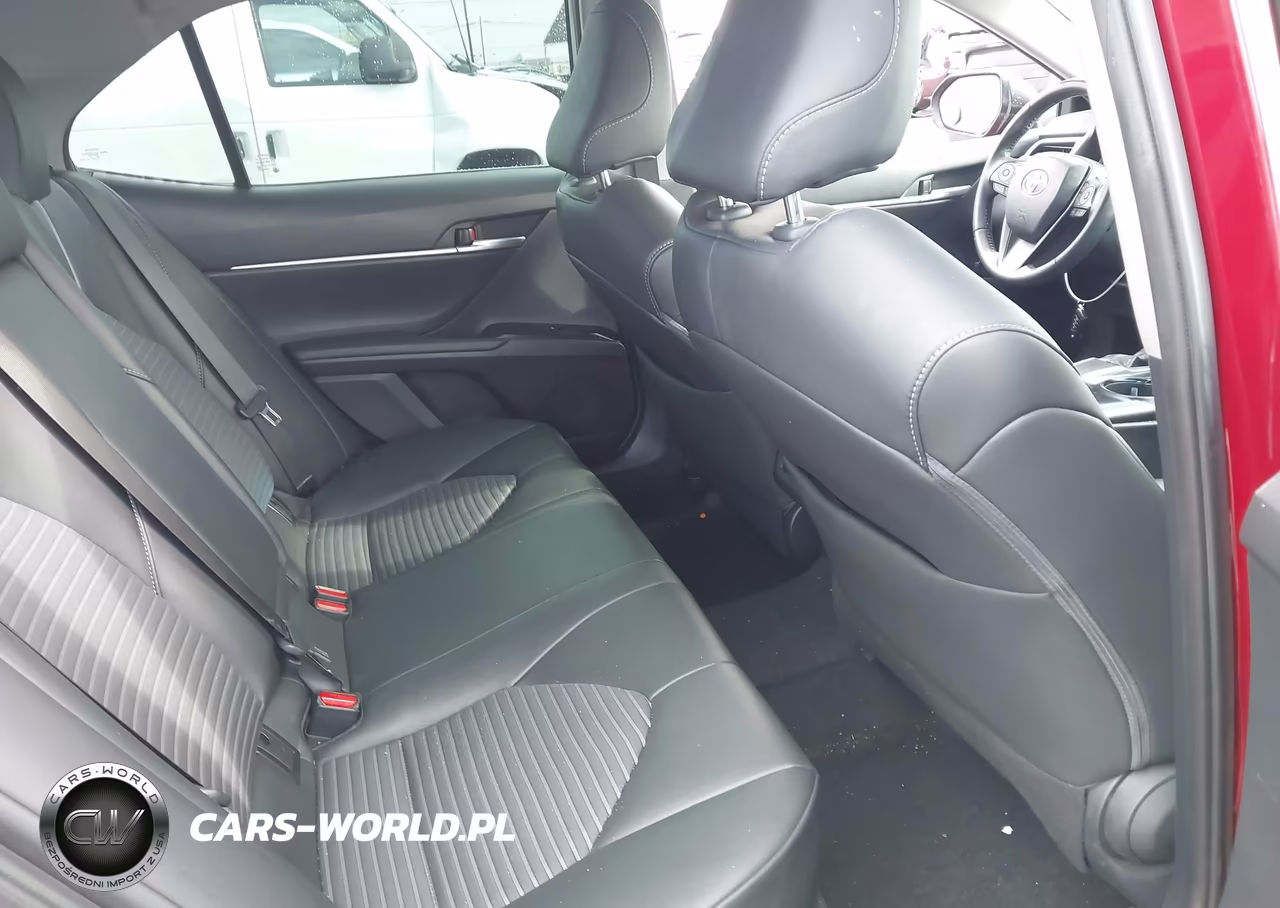 2018 Toyota Camry Se VIN:4T1B11HK6JU600254 - 8
