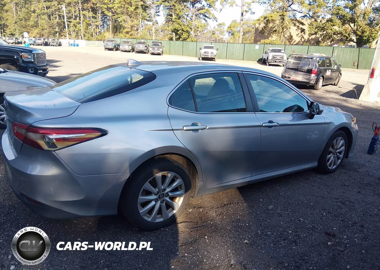 2019 Toyota Camry Le VIN:4T1B11HK5KU290096 - 13